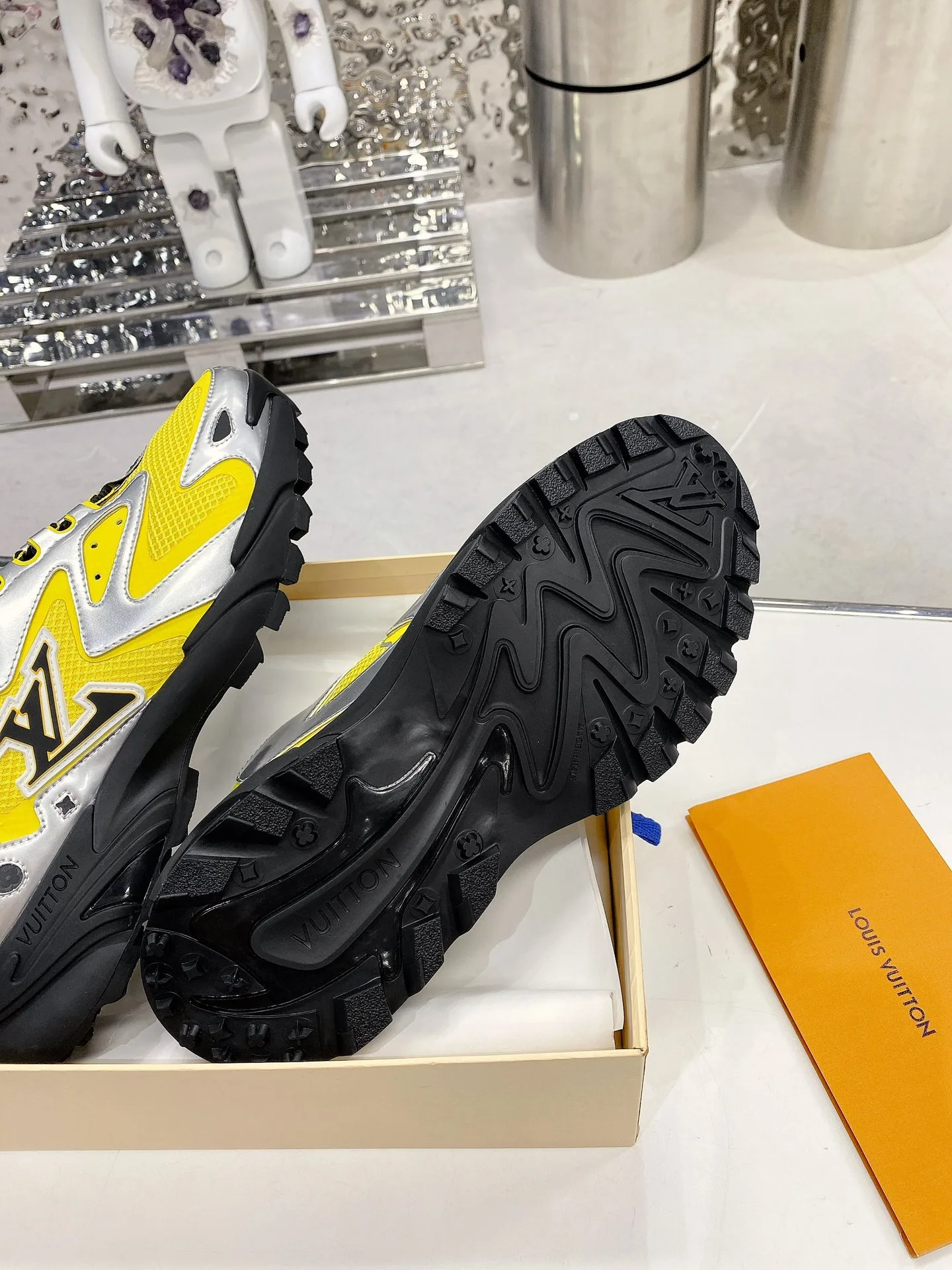 Louis Vuitton Men’s LV Runner Tatic Sneaker Yellow - Image 3