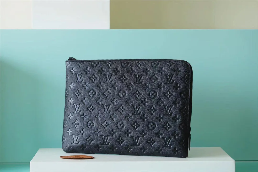 Louis Vuitton MM