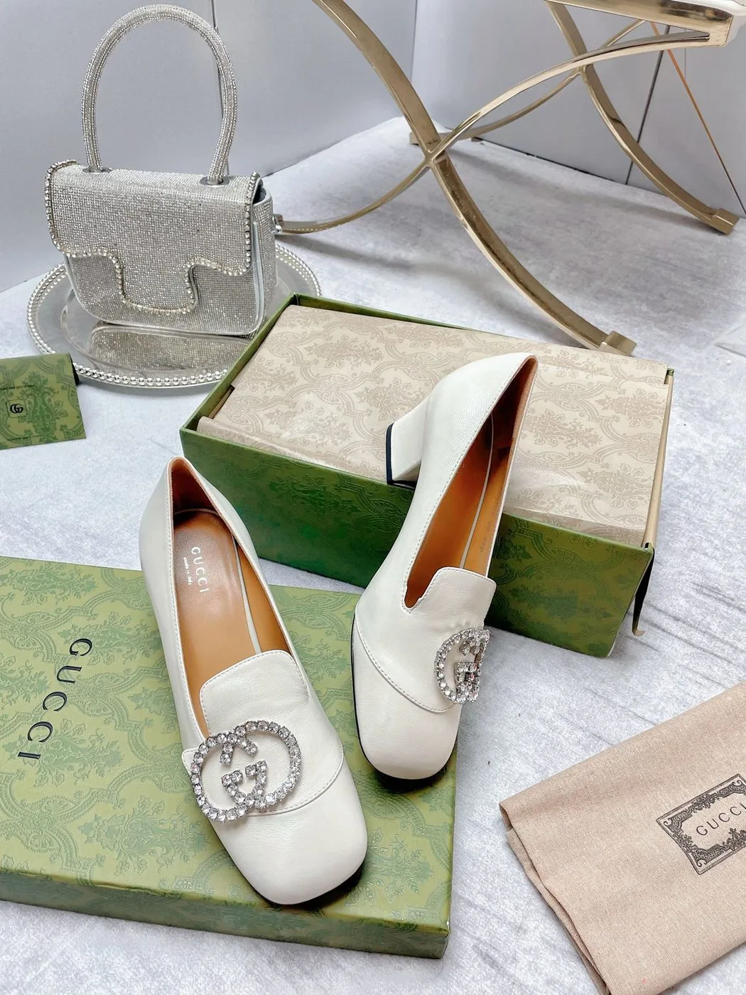 Gucci Women’s Mid-Heel Pump With GG Logo White - Image 4