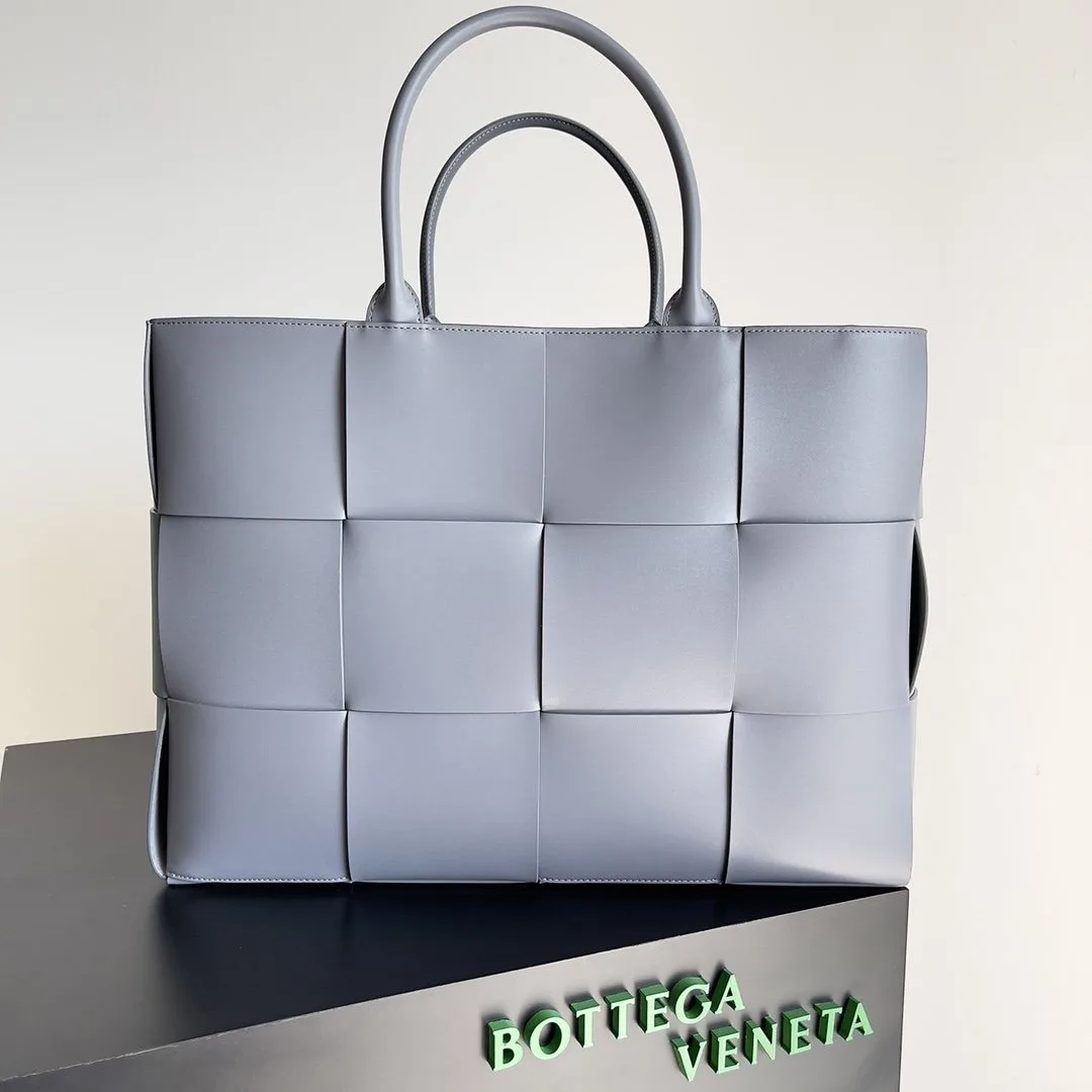 Bottega Veneta Large