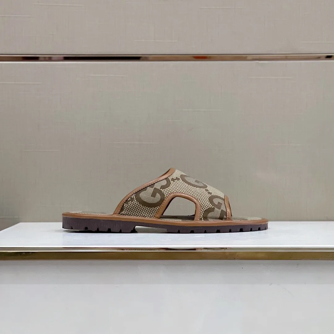 Gucci Men’s GG Supreme Slide Sandal Brown And Beige - Image 8
