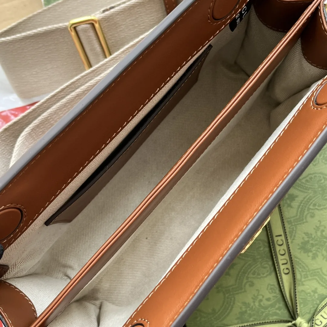 Gucci GG Matelassé Small Bag / Brown - Image 8