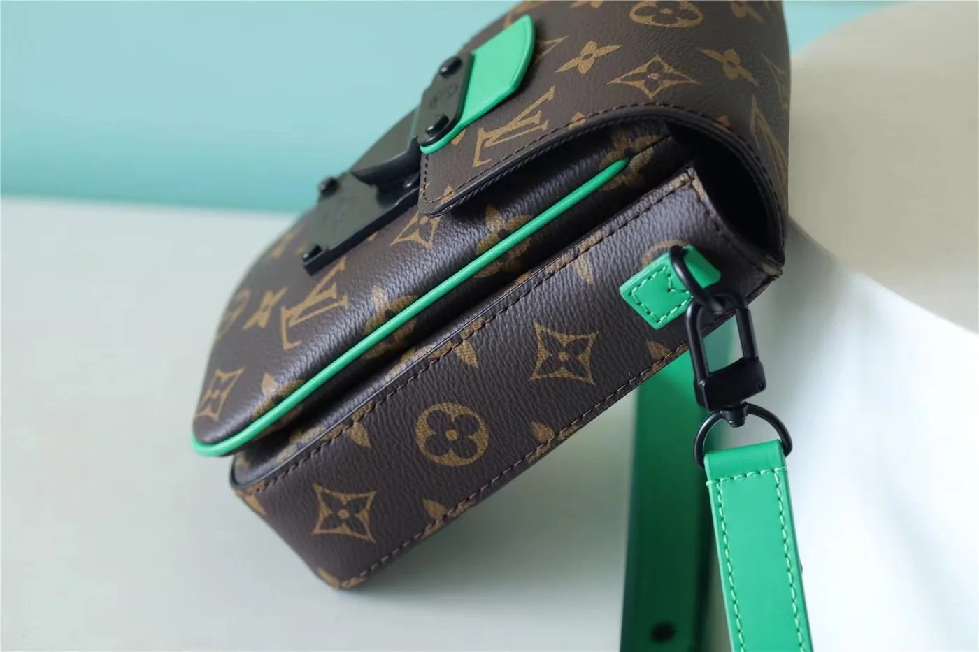 Louis Vuitton S-Lock Vertical Wearable Wallet Monogram Macassar Green - Image 4