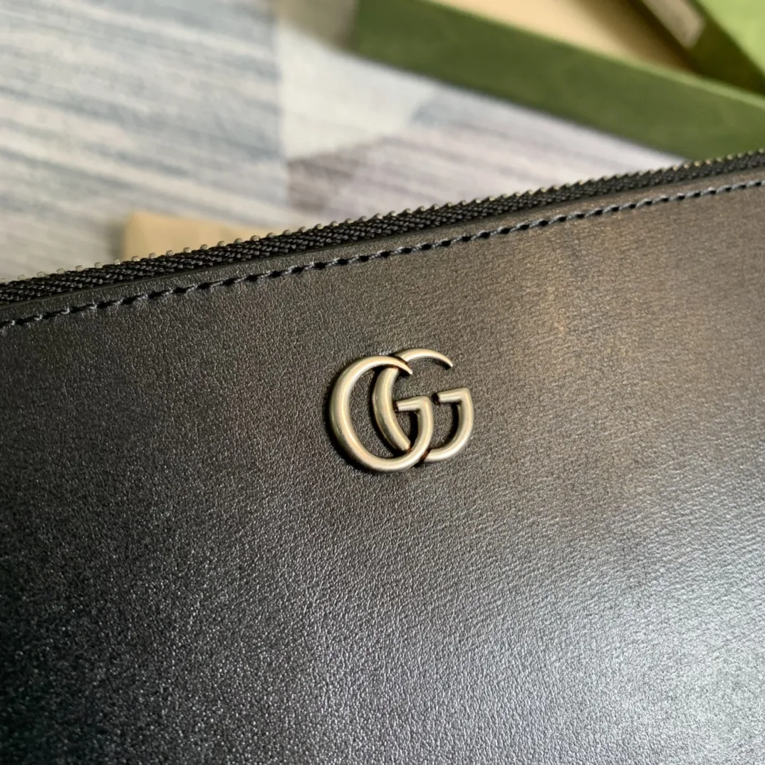 Gucci Marmont Pouch / Black Gold Toned Hardware GG - Image 8