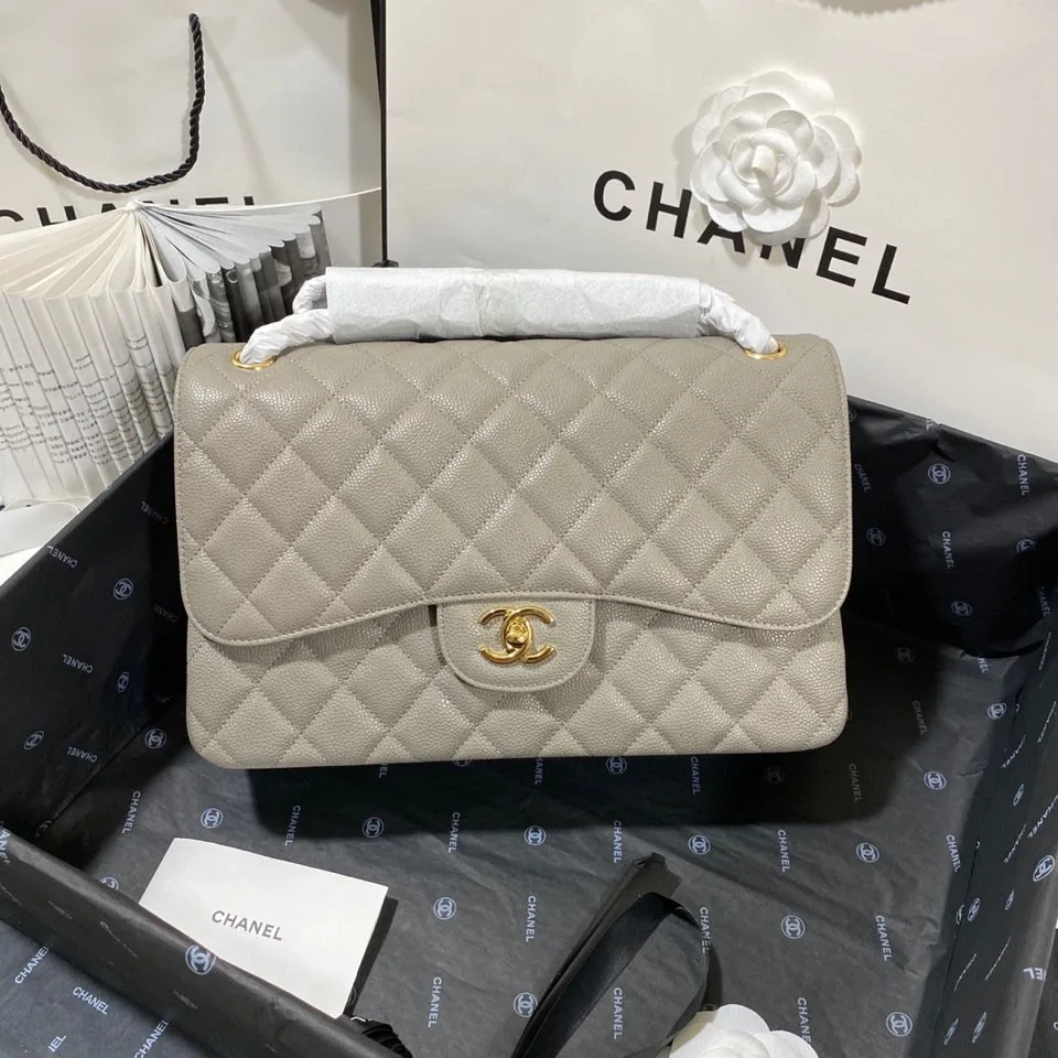 Chanel Classic Flap Bag Large Crossbody / Grey Gold Hardware - Image 5