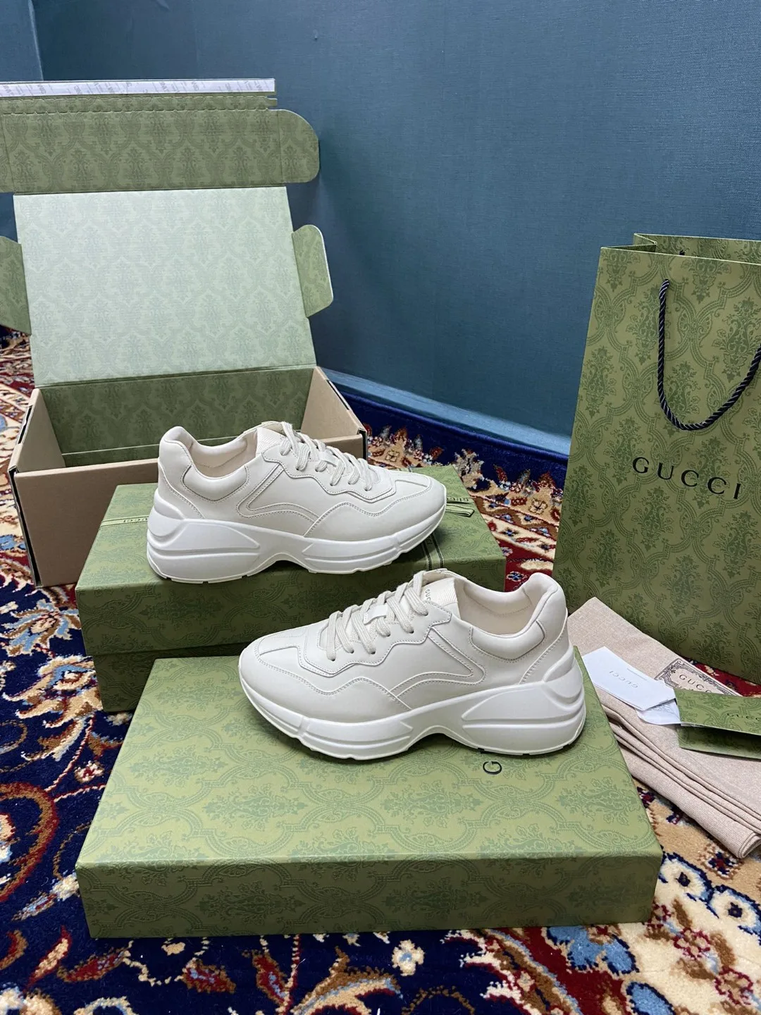 Gucci Rhyton Sneaker Beige 0G2R0 - Image 6