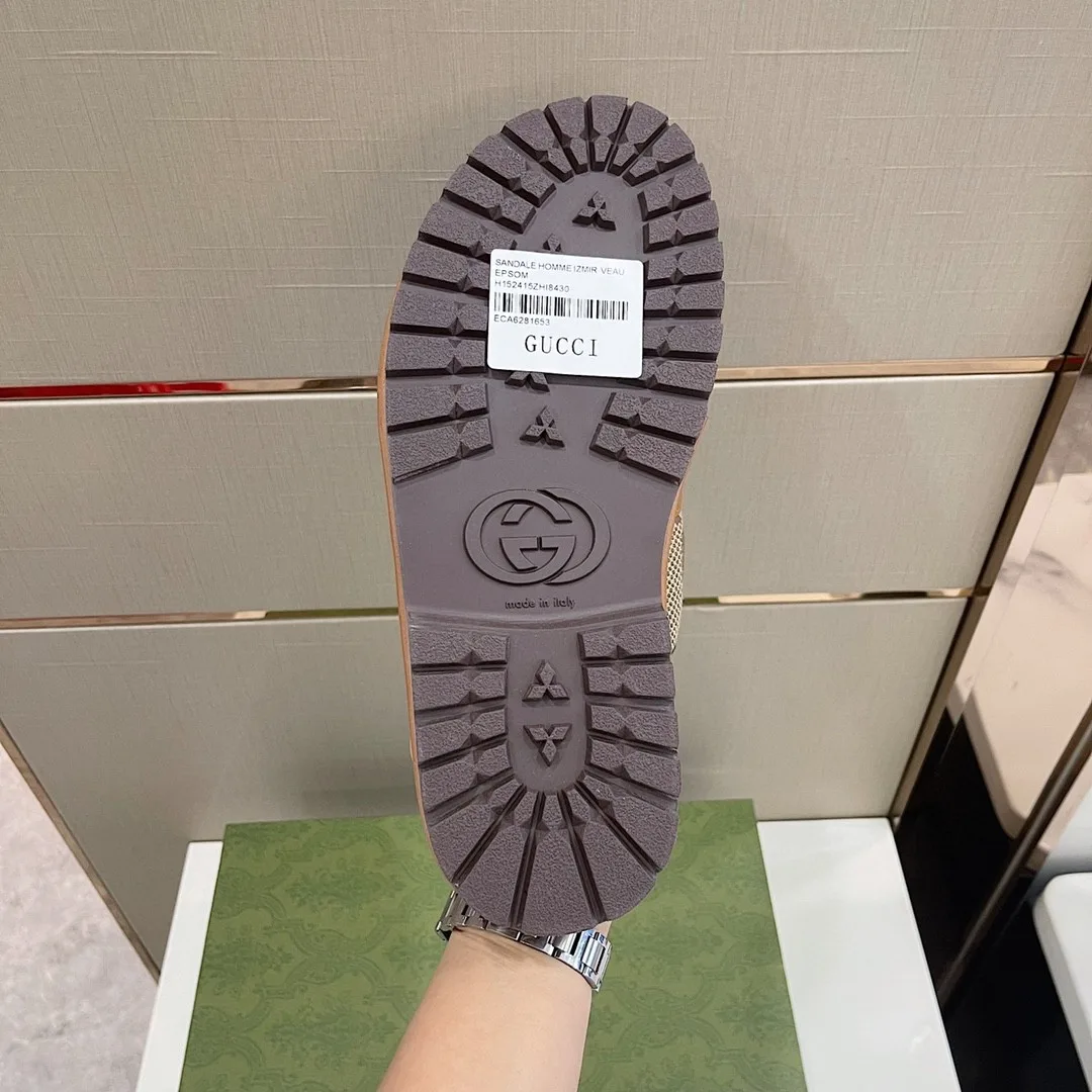 Gucci Men’s GG Supreme Slide Sandal Brown And Beige - Image 7