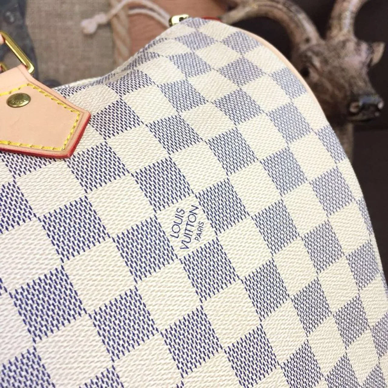 Louis Vuitton Speedy 35 Top Handle Bag / White Damier Azur Canvas Gold Hardware - Image 9