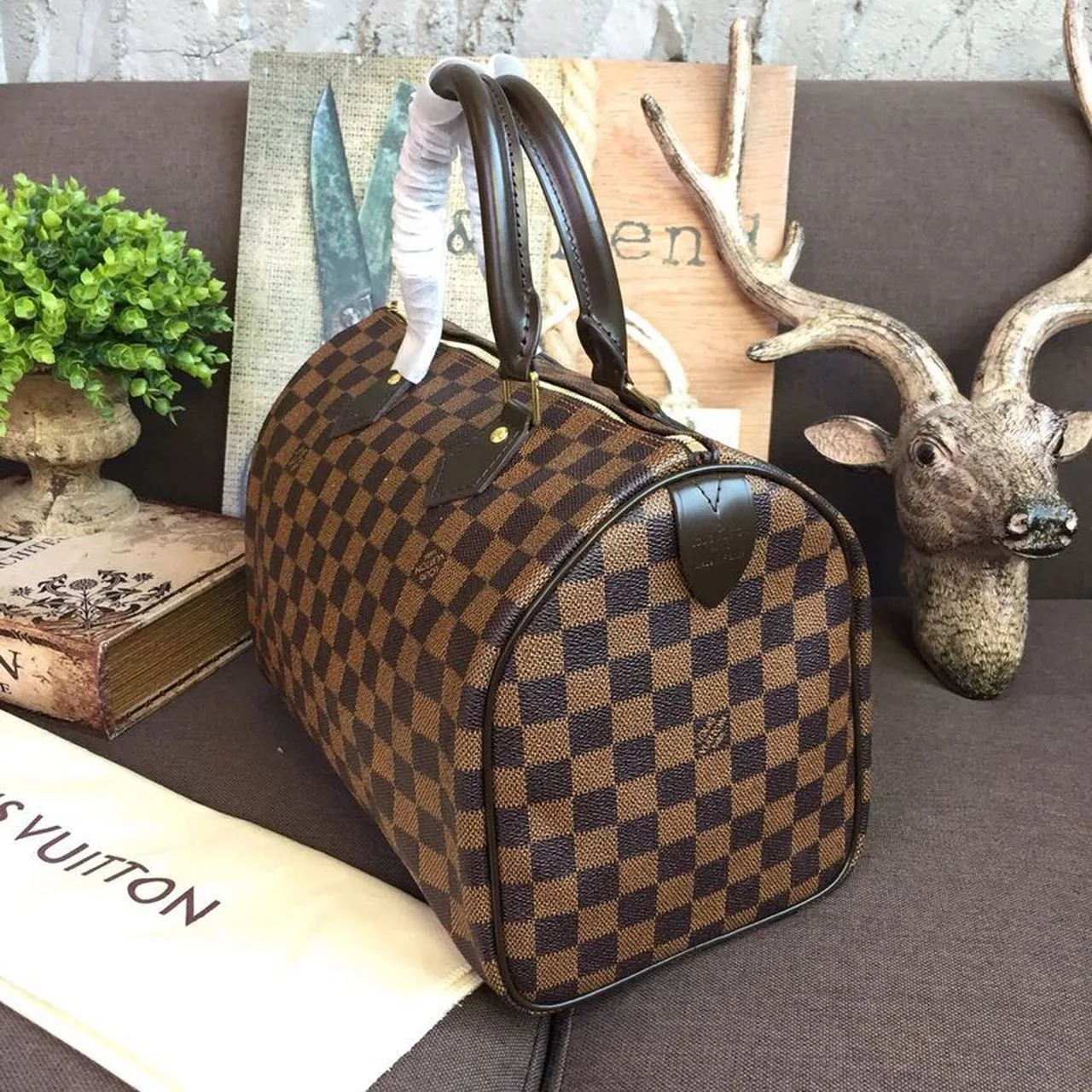 Louis Vuitton Speedy 30 Top Handle Bag / Brown Damier Ebene Canvas Gold Hardware - Image 4