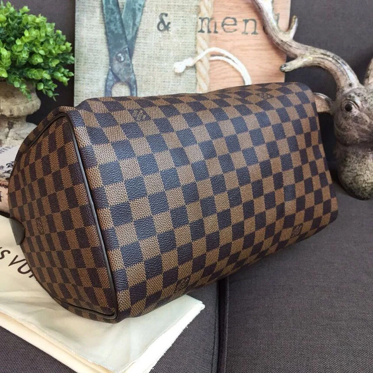 Louis Vuitton Speedy 30 Top Handle Bag / Brown Damier Ebene Canvas Gold Hardware - Image 7
