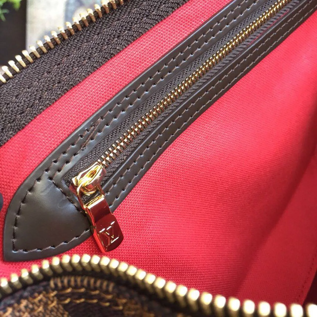 Louis Vuitton Speedy 30 Top Handle Bag / Brown Damier Ebene Canvas Gold Hardware - Image 13