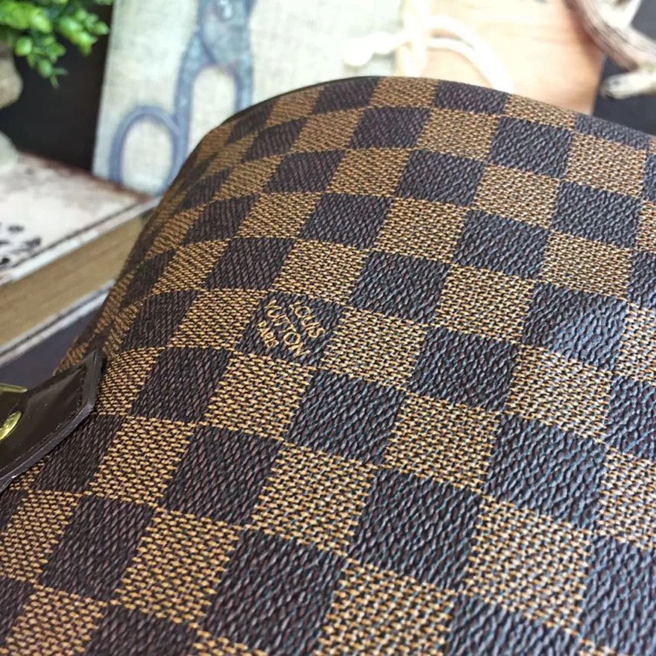 Louis Vuitton Speedy 35 Top Handle Bag / Brown Damier Ebene Canvas Gold Hardware - Image 8