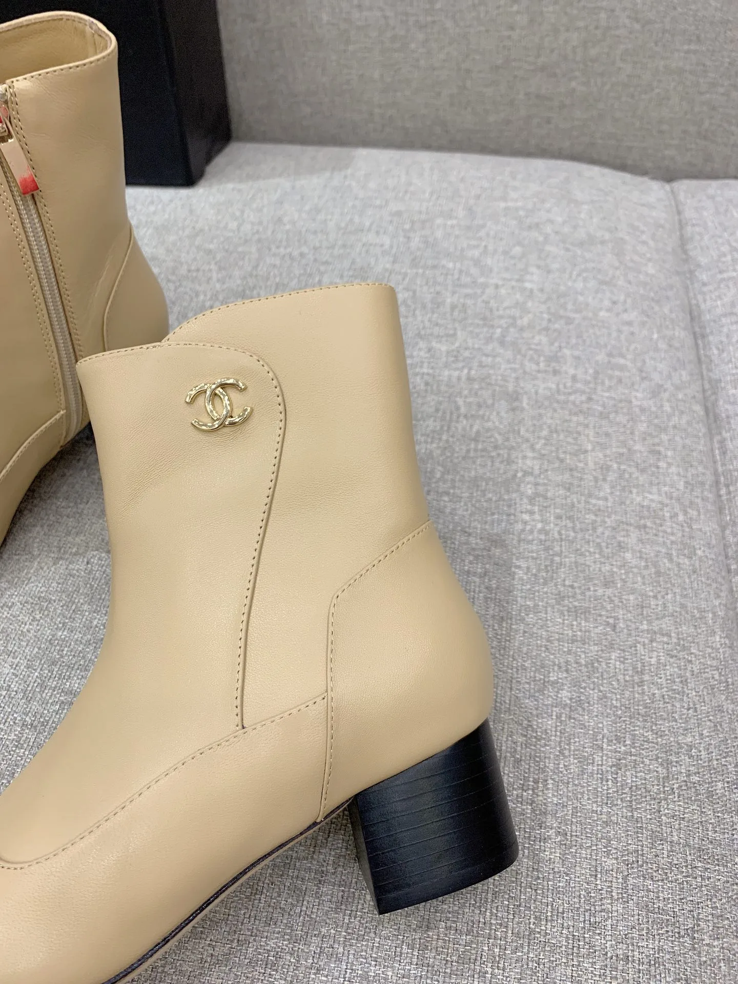Chanel Ankle Boots White / - Image 4