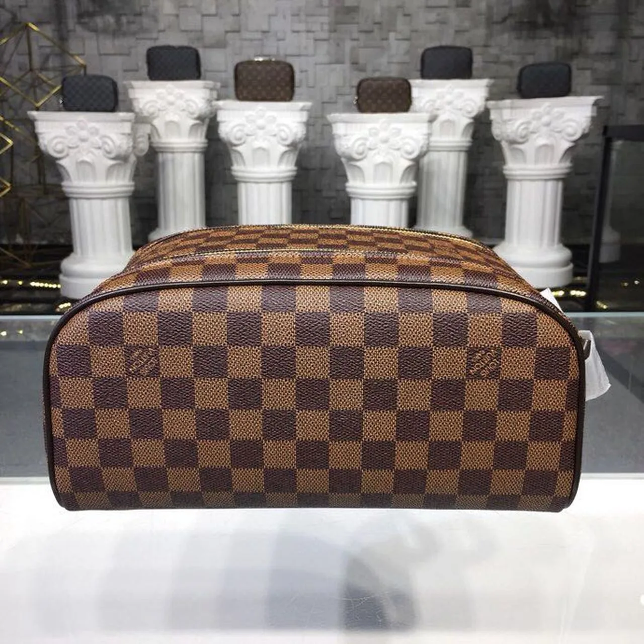 Louis Vuitton King Size Toiletry Damier Ebene Canvas, Travel Bags / LV - Image 4