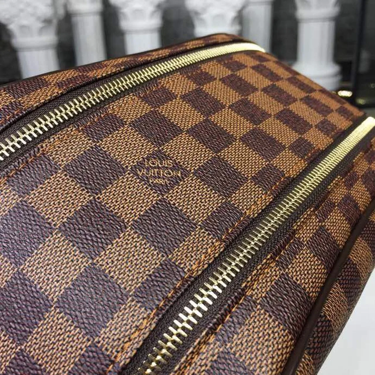Louis Vuitton King Size Toiletry Damier Ebene Canvas, Travel Bags / LV - Image 3