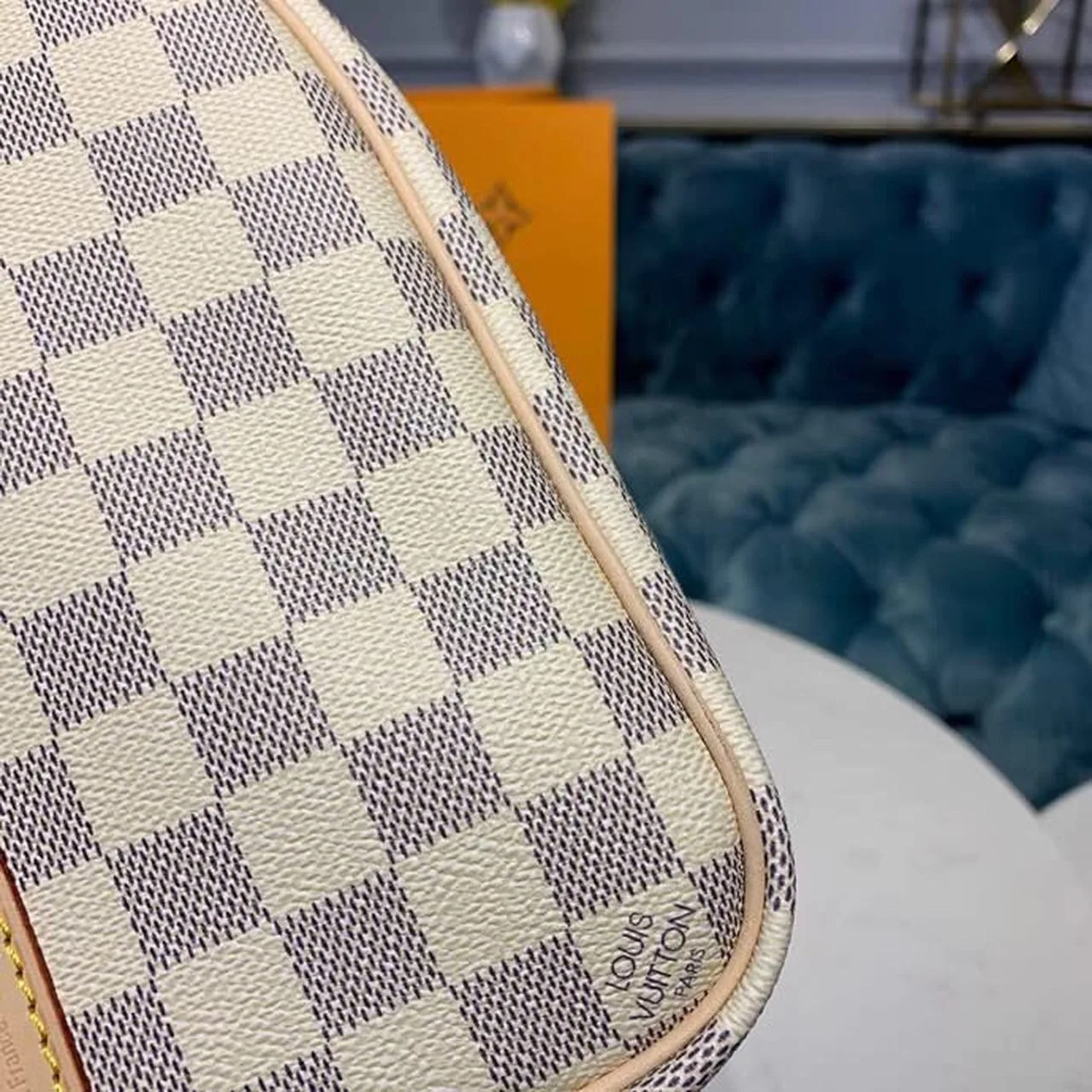 Louis Vuitton Keepall Bandouliere 45 Travel Bag / Damier Azur Gold Hardware - Image 8