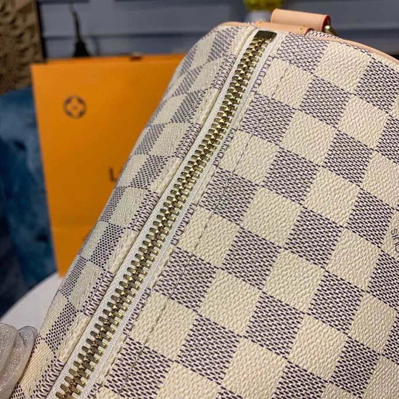Louis Vuitton Keepall Bandouliere 45 Travel Bag / Damier Azur Gold Hardware - Image 9