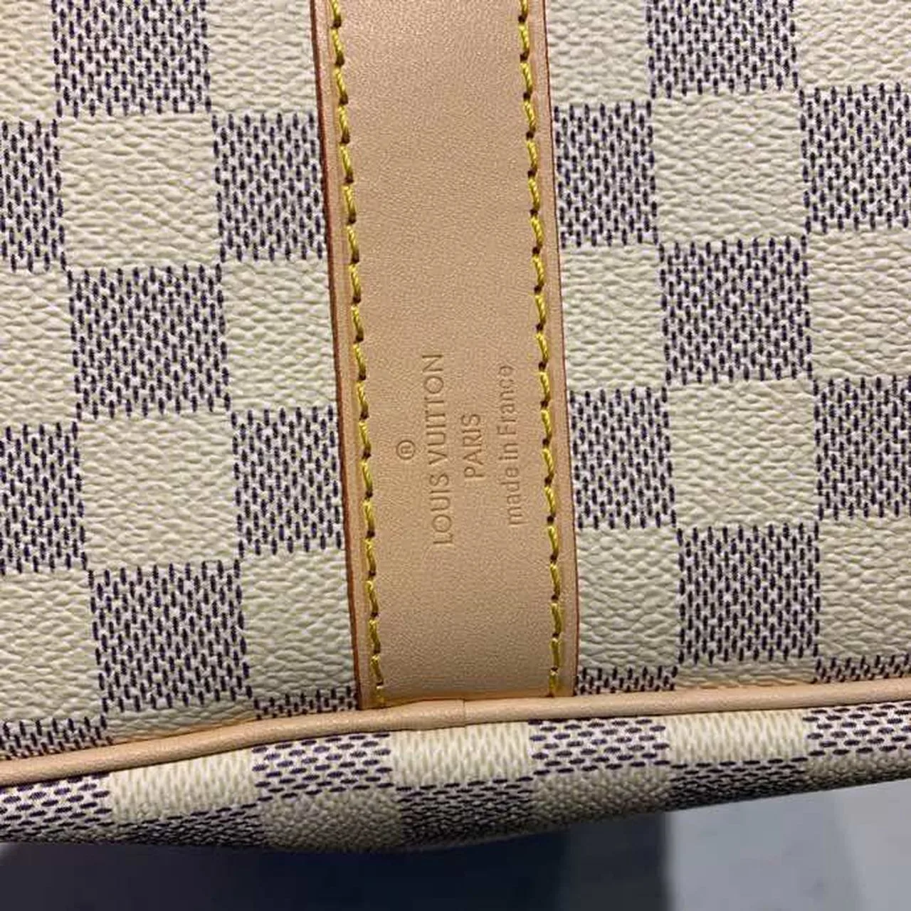 Louis Vuitton Keepall Bandouliere 45 Travel Bag / Damier Azur Gold Hardware - Image 10