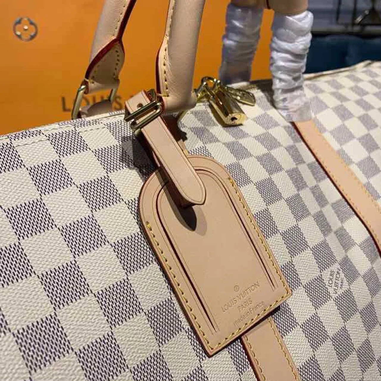 Louis Vuitton Keepall Bandouliere 55 Travel Bag / Damier Azur Gold Hardware - Image 7