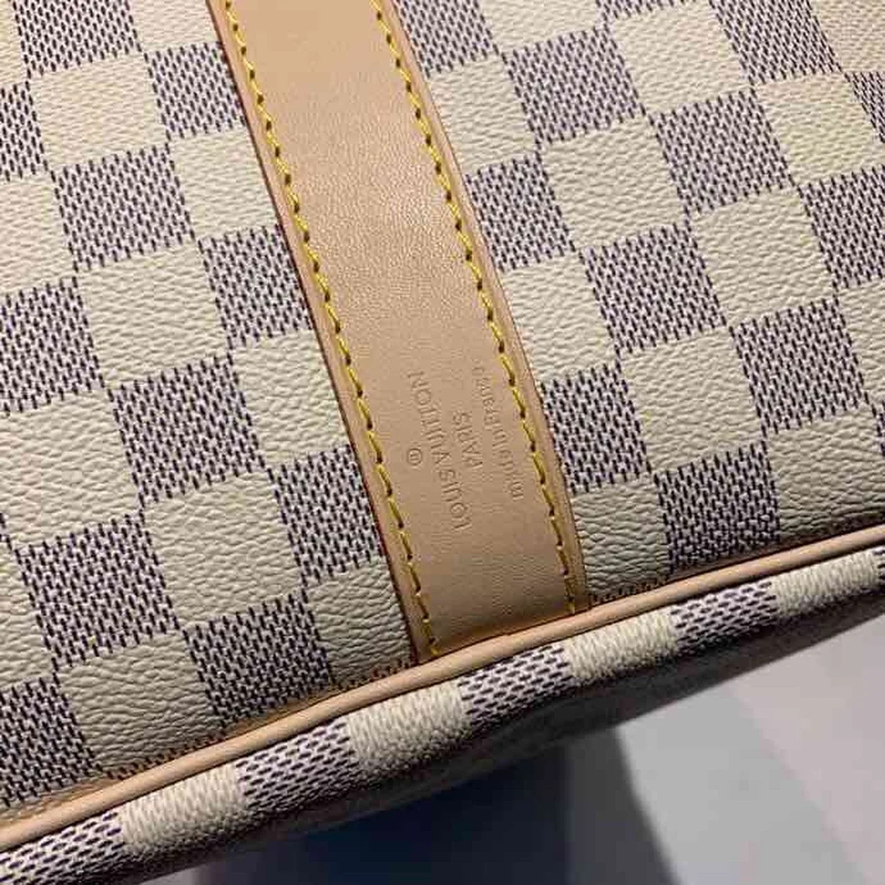 Louis Vuitton Keepall Bandouliere 55 Travel Bag / Damier Azur Gold Hardware - Image 9