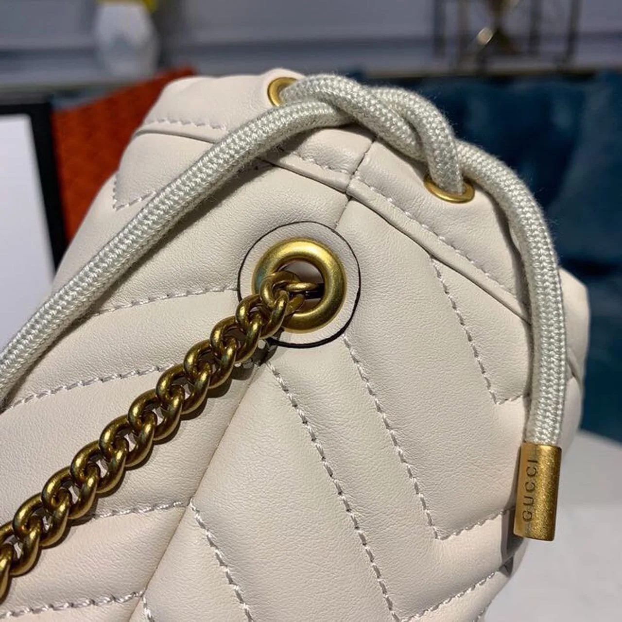 Gucci GG Marmont Mini Bucket Bag White Matelassé Chevron / - Image 5