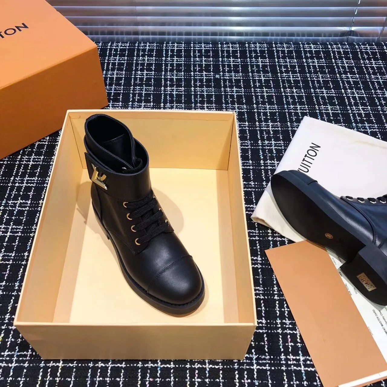 Louis Vuitton Wonderland Flat Ranger Black 1AAV57 - Image 3