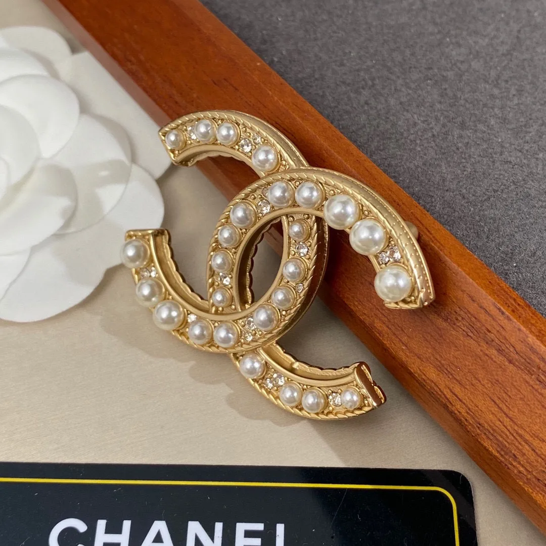 Chanel Brooch - Image 7