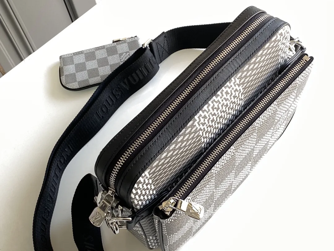 Alternative view of Louis Vuitton Trio Messenger Damier Graphite Plaster
