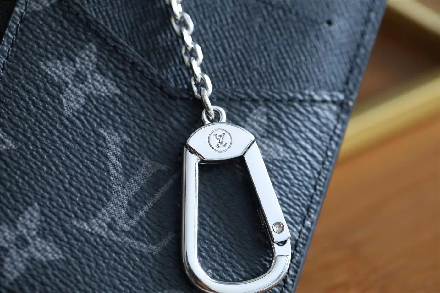 Louis Vuitton Card Holder Recto Verso Monogram Eclipse - Image 6
