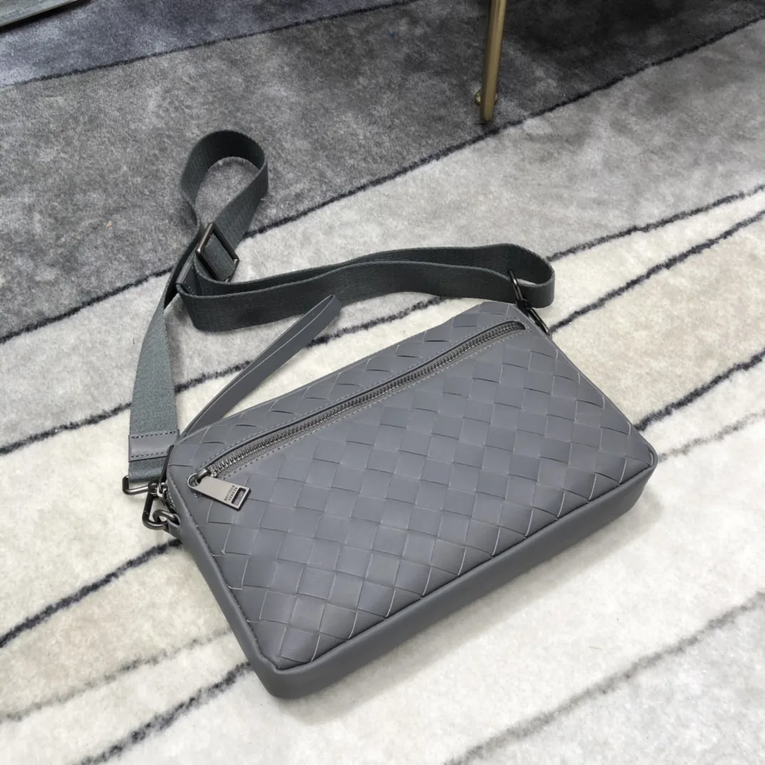Bottega Veneta Classic Intrecciato Gray - Image 2