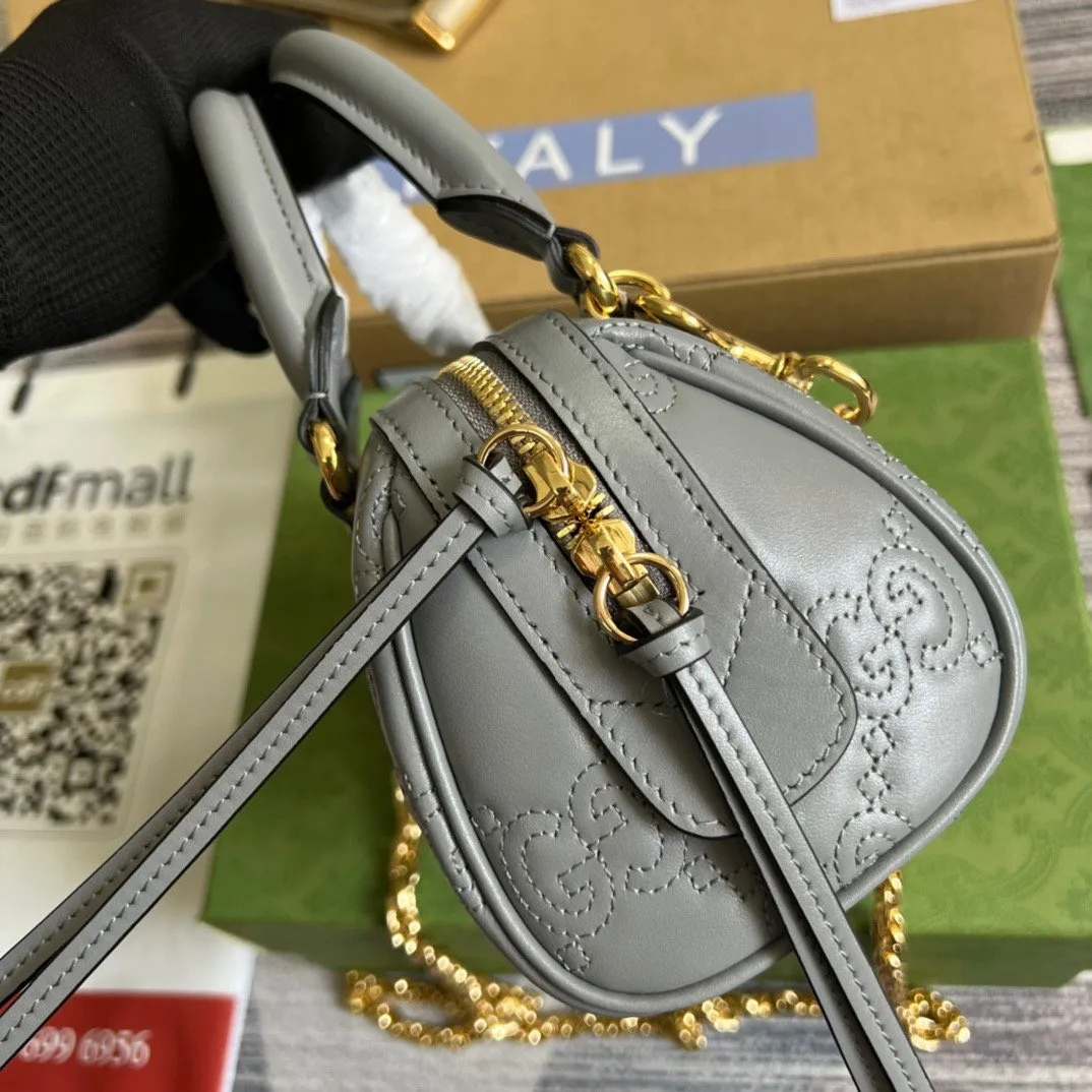 Gucci Matelasse Top Handle Bag Grey - Image 3