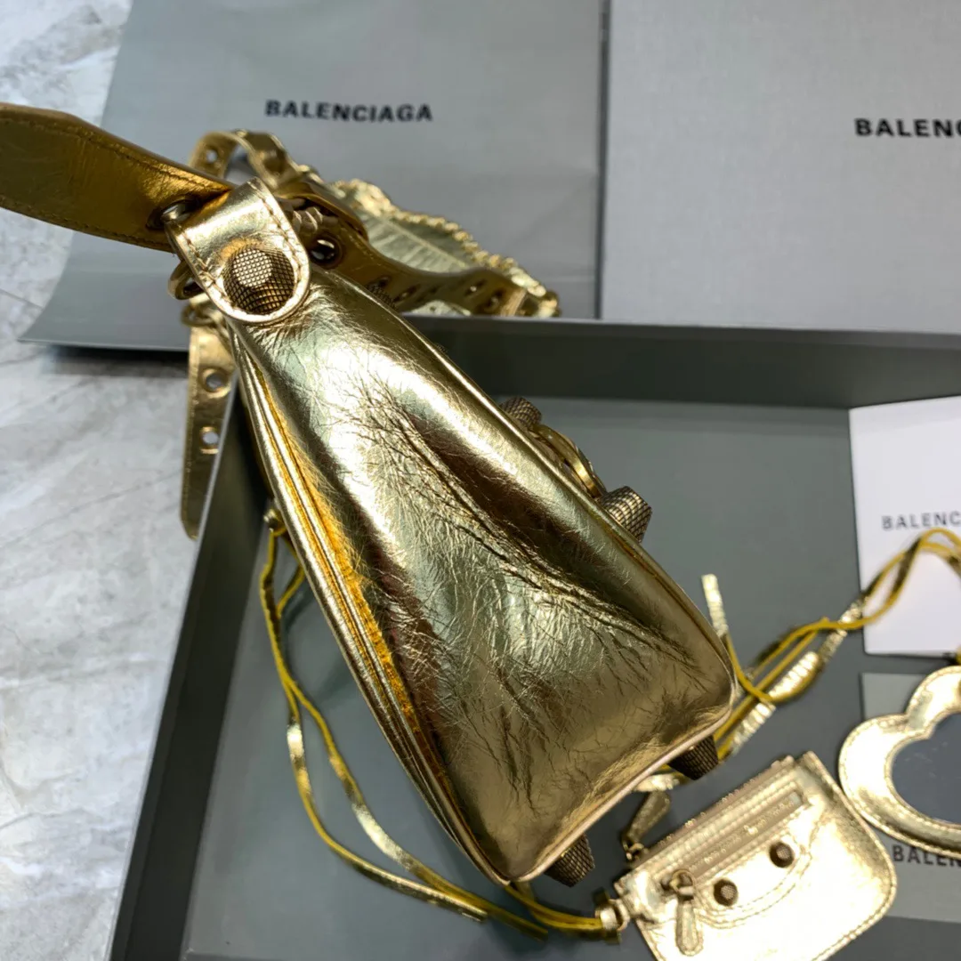 Balenciaga Le Cagole XS Shoulder Bag In Gold - Image 5