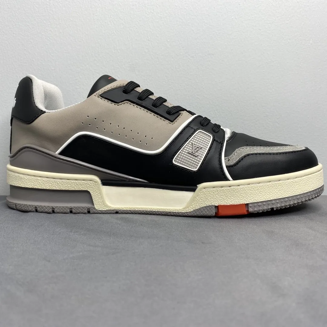 Louis Vuitton Trainer Sneaker Mix Of Materials Black - Image 6