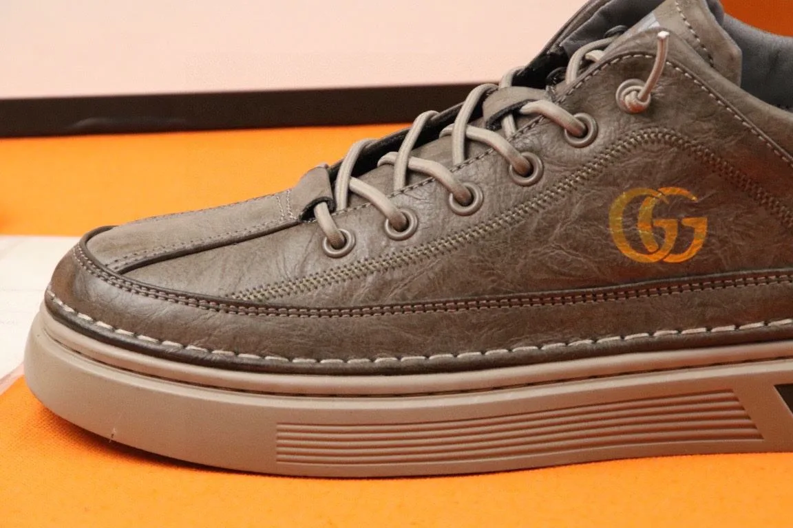 Gucci Men’s Sneakers With Logo GG Gold Web Brown - Image 8