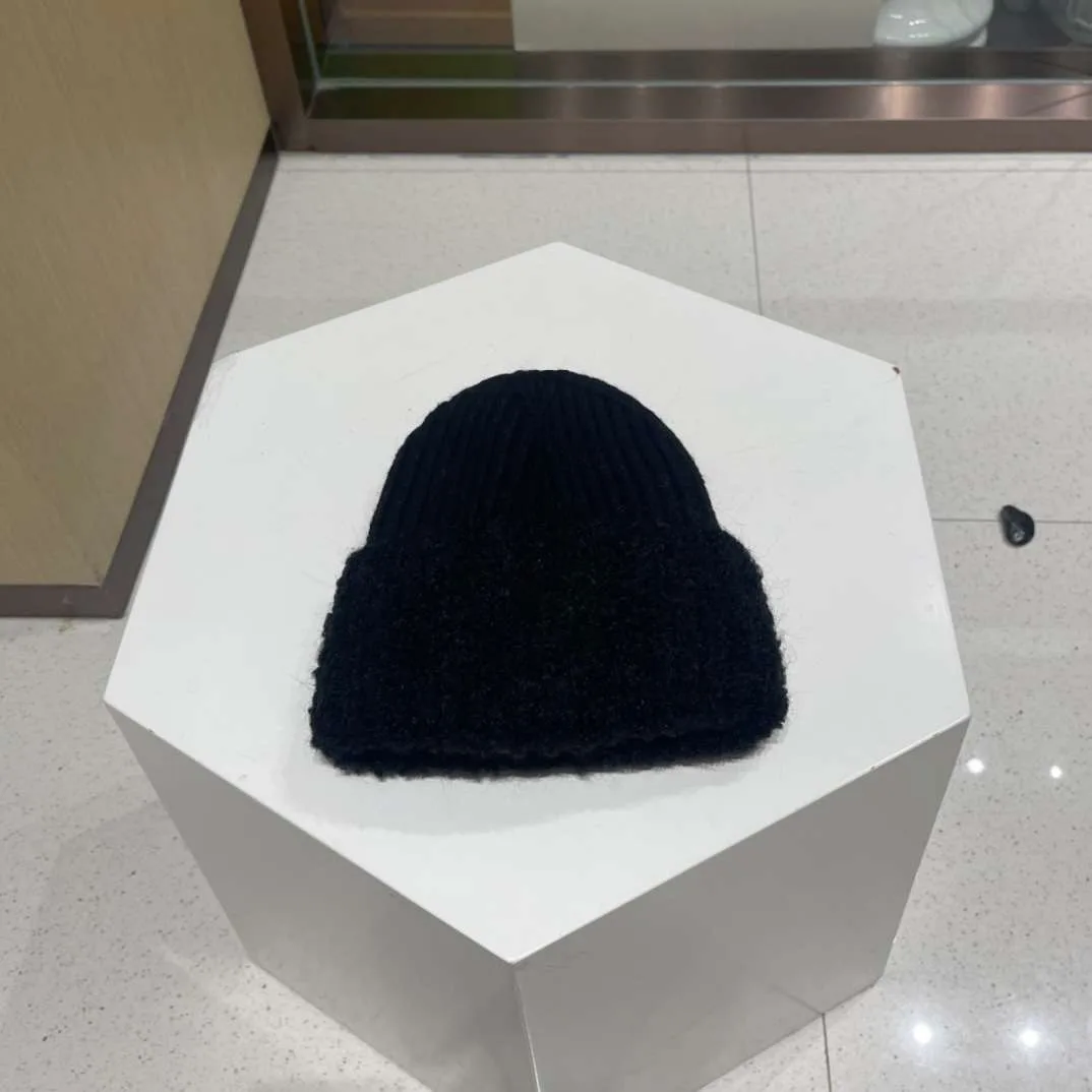 Louis Vuitton Ahead Beanie Black - Image 6