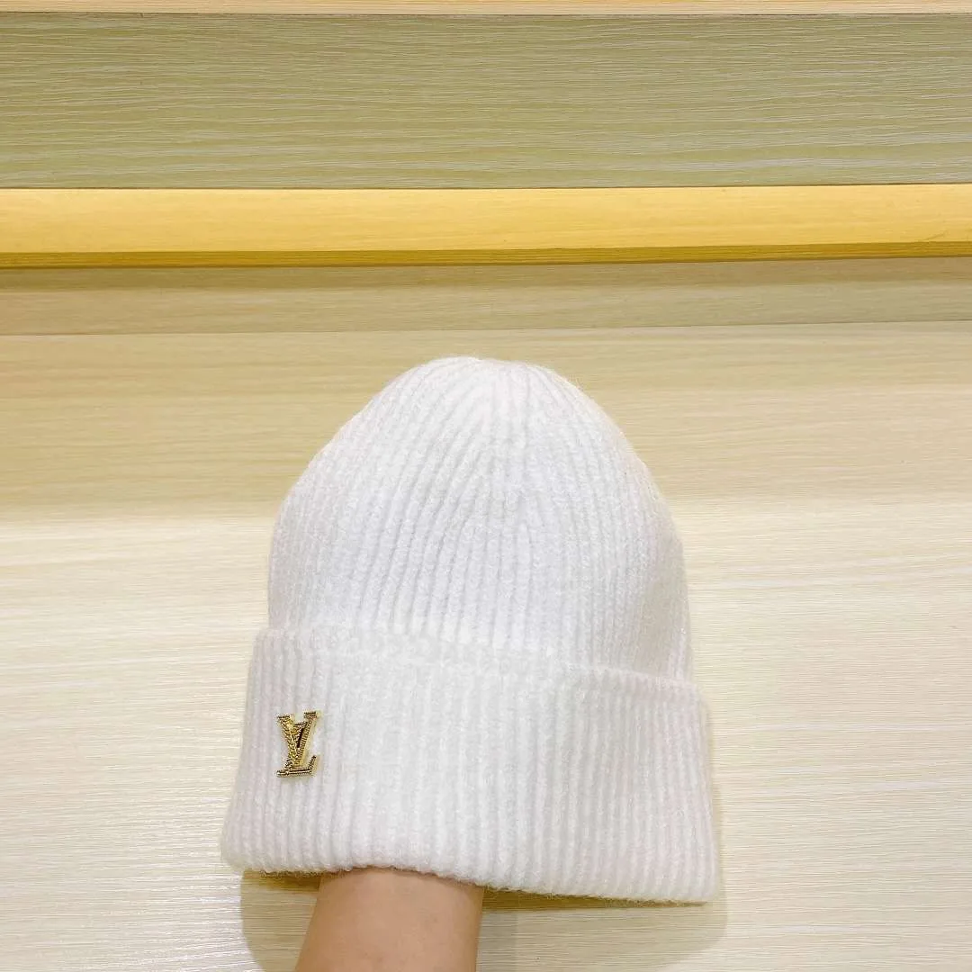 Louis Vuitton Ahead Beanie White - Image 8
