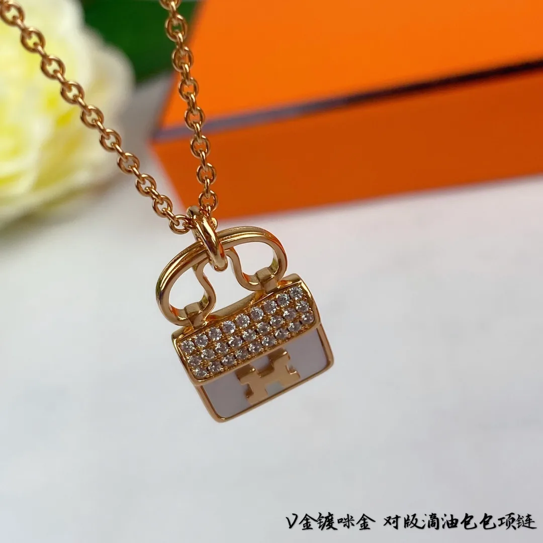 Amulettes Constance Necklace Gold Tone - Image 5