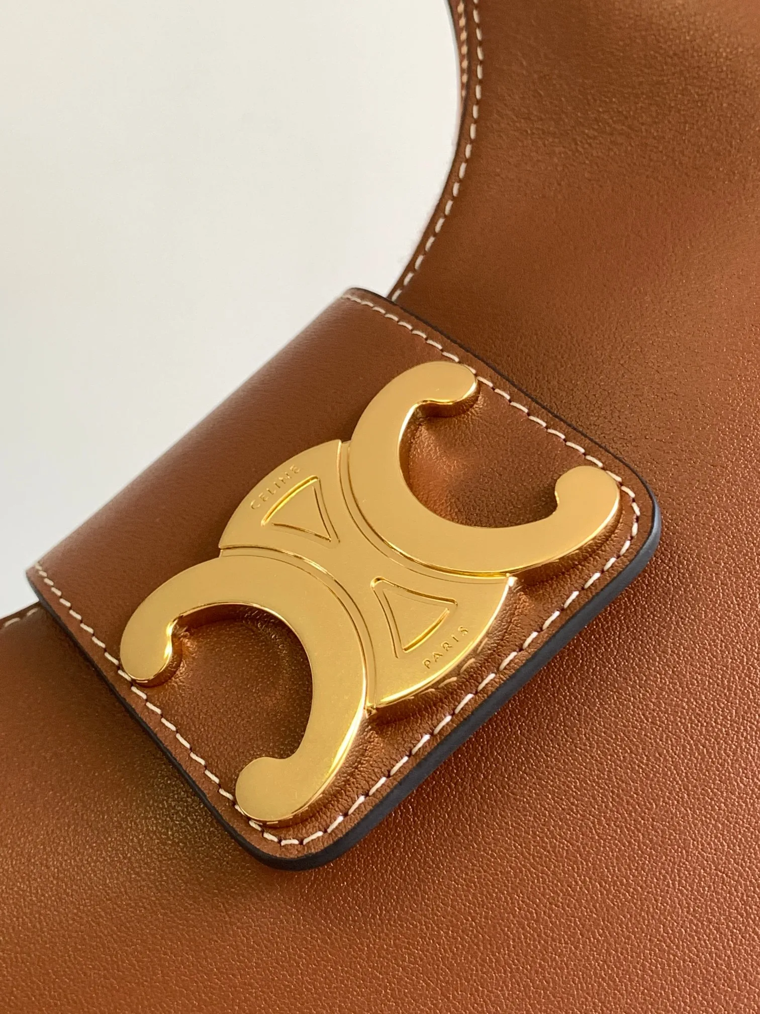 Celine Ava Triomphe Soft Bag Brown / .04LU - Image 6
