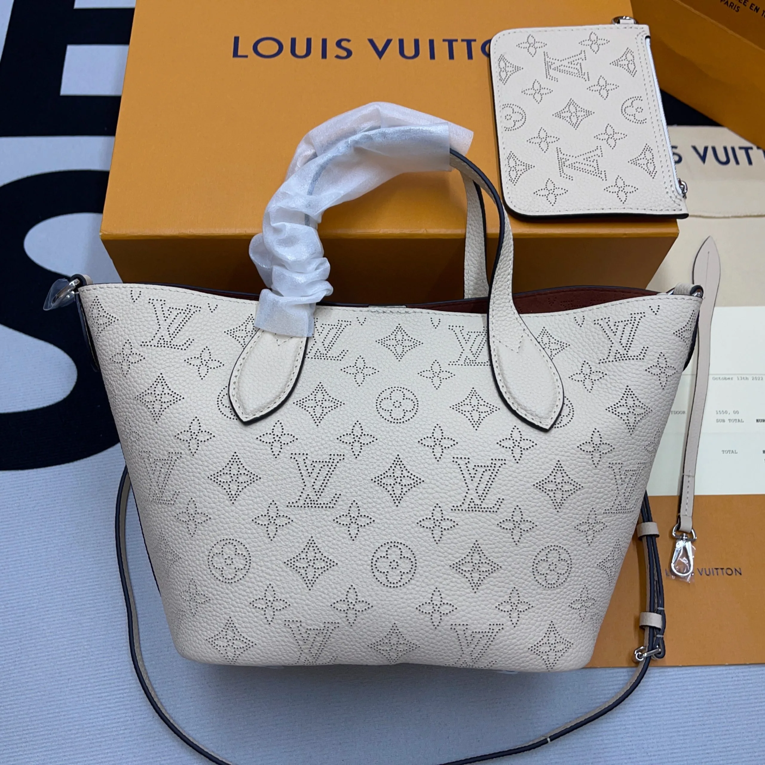 Louis Vuitton Loop Blossom PM White / - Image 5