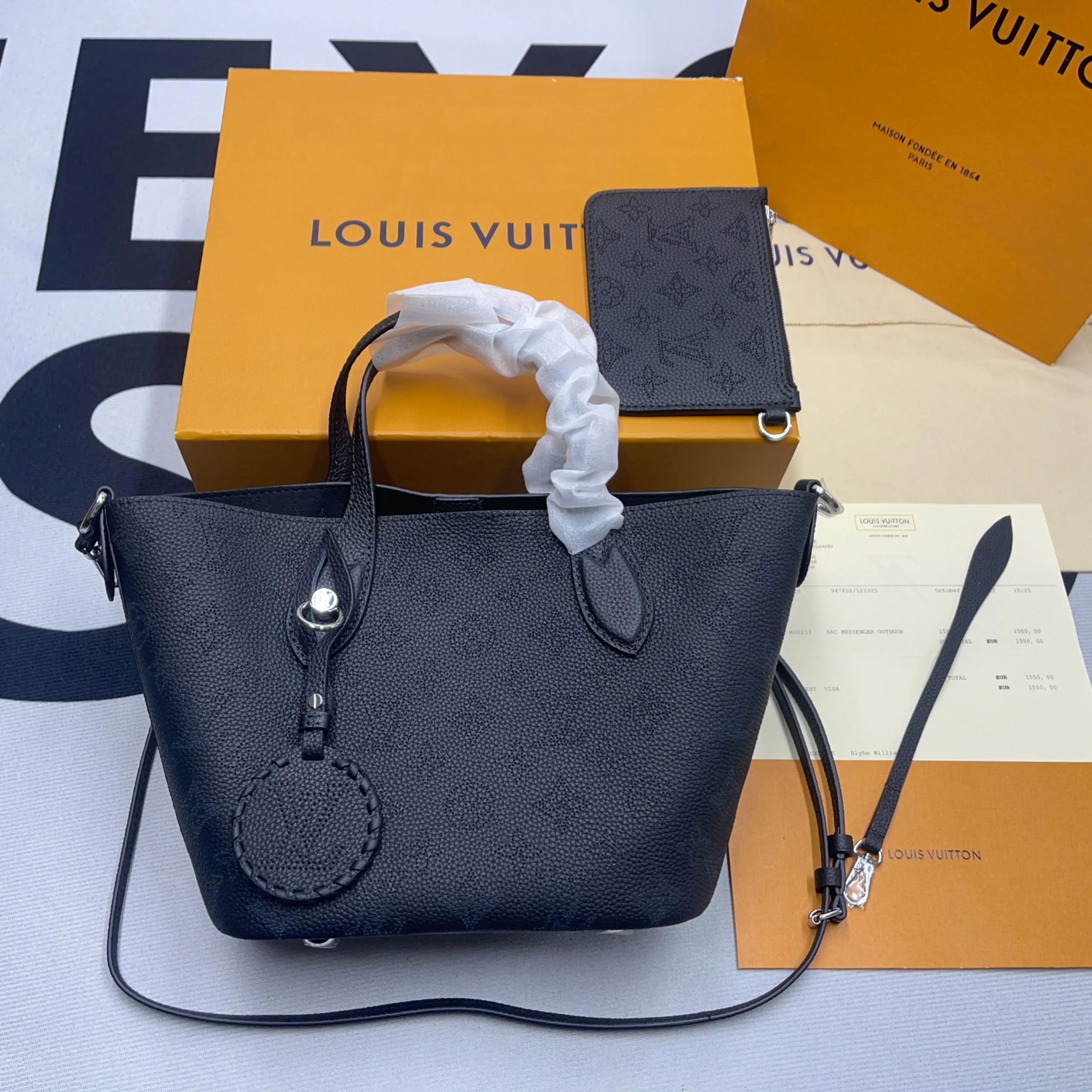 Louis Vuitton Loop Blossom PM Black / - Image 6