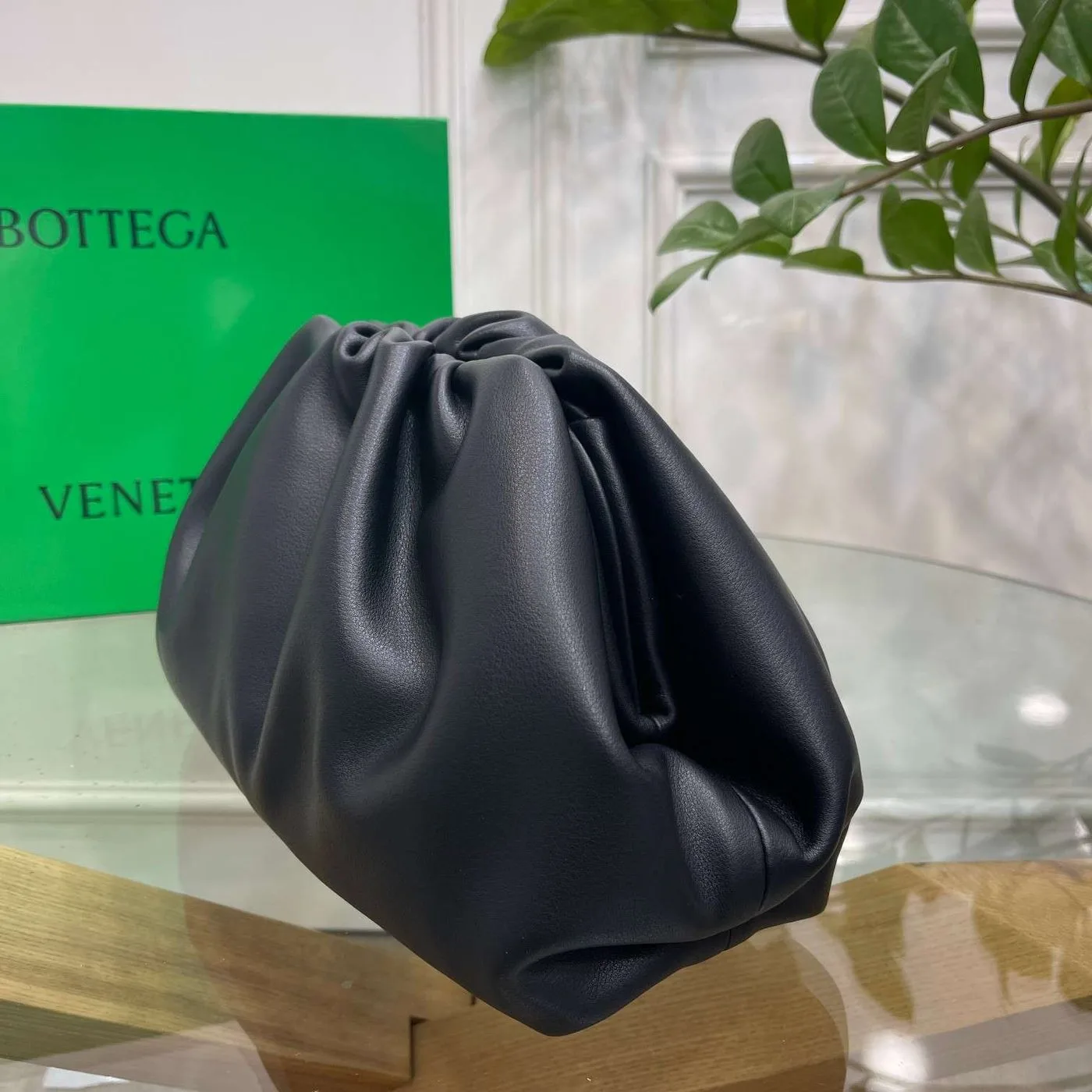 Bottega Veneta Pouch Teak Black / 690238V1BW0_8425 - Image 3