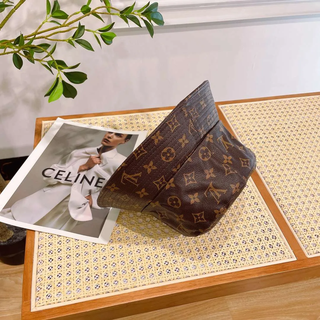 Louis Vuitton Monogram Bucket Hat Brown - Image 8