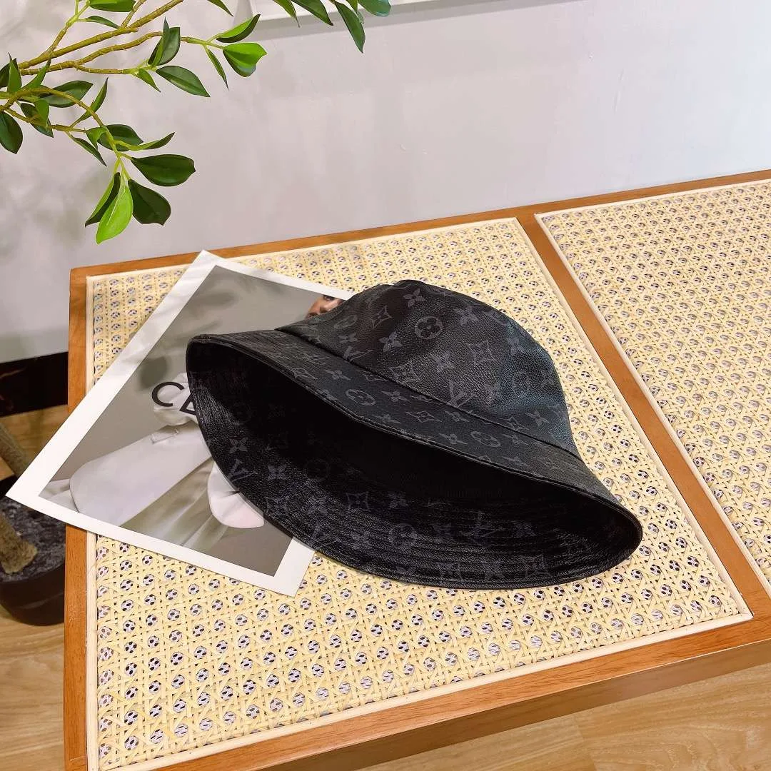 Louis Vuitton Monogram Bucket Hat Black - Image 7