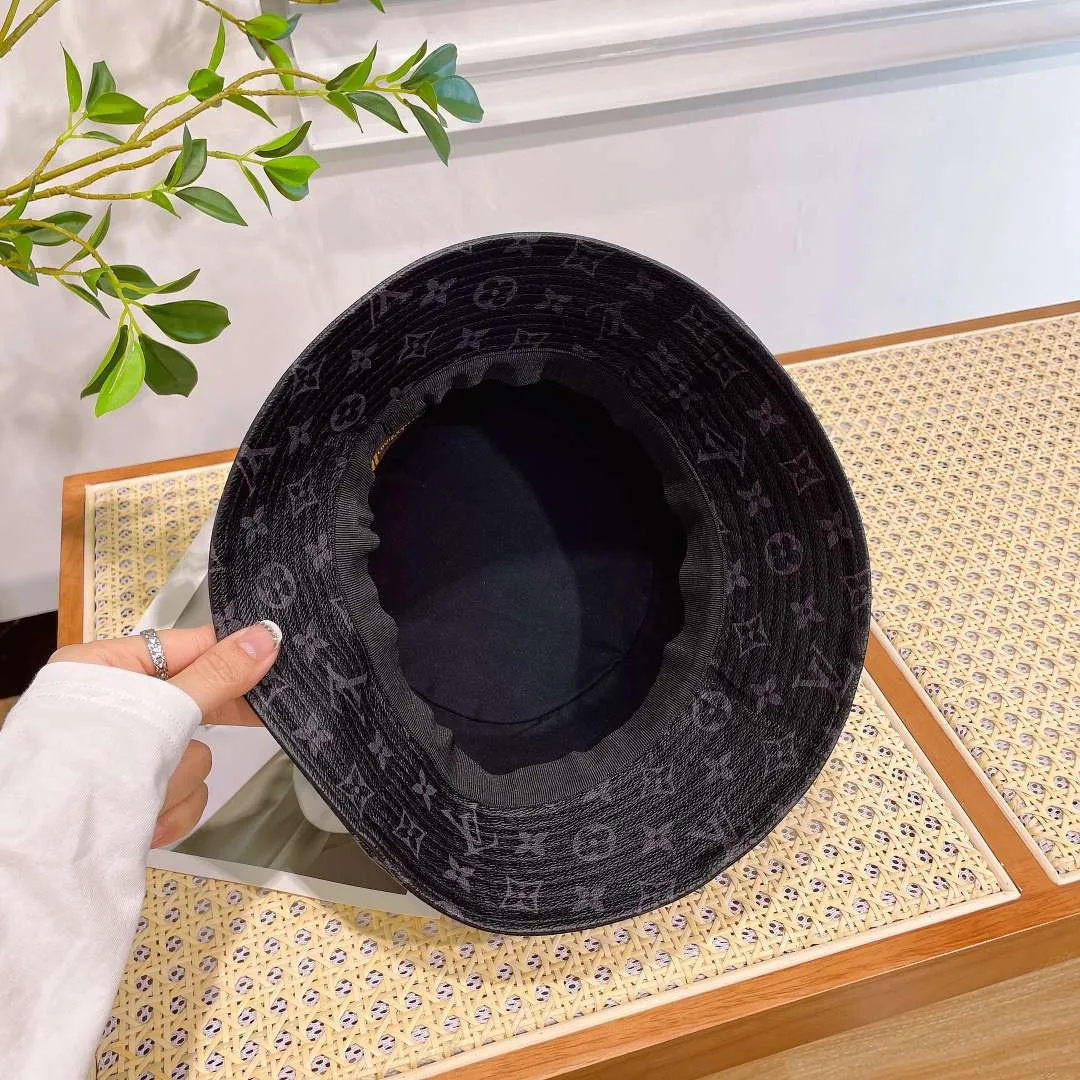 Louis Vuitton Monogram Bucket Hat Black - Image 4