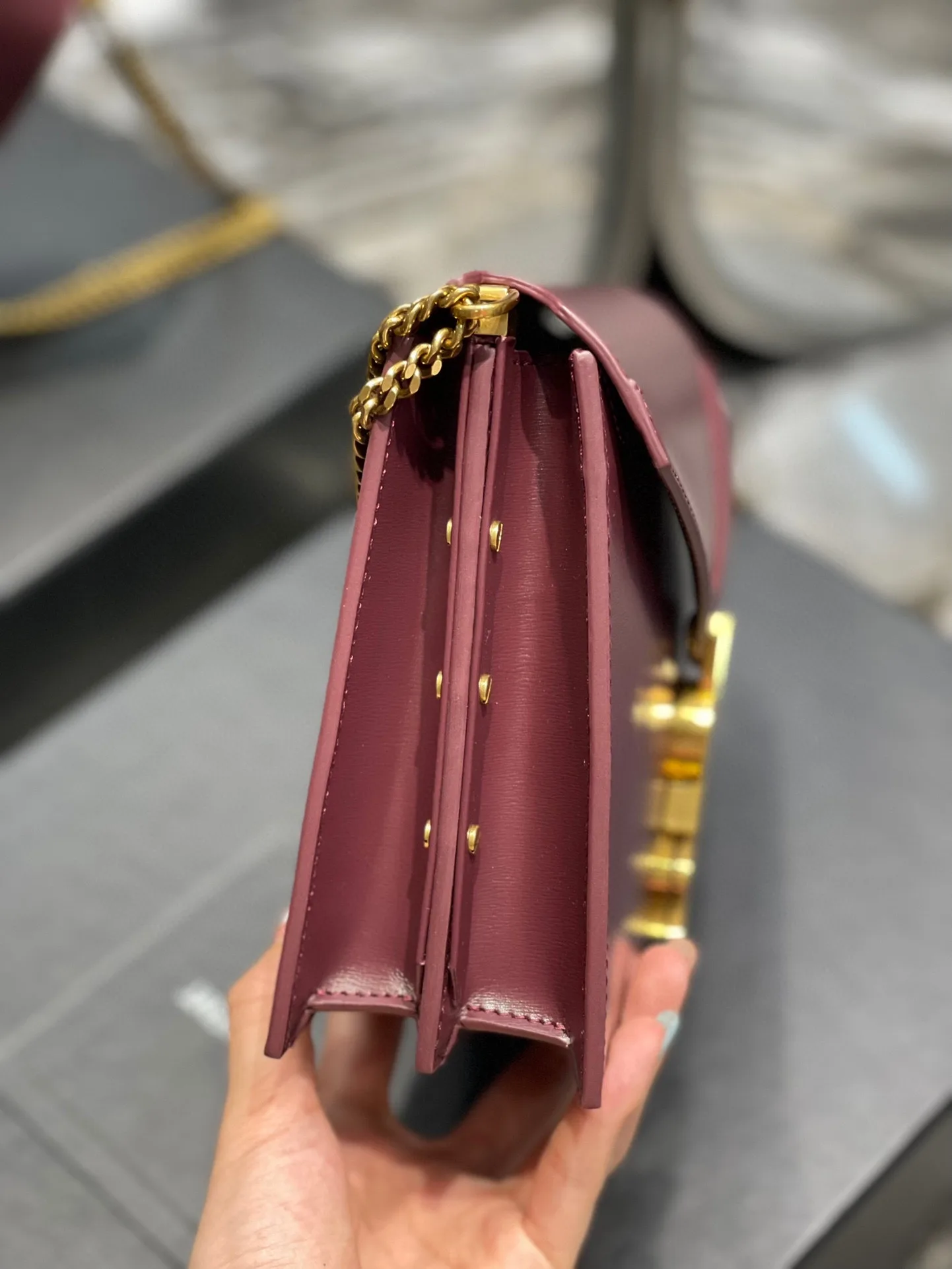 Saint Laurent Cassandra Medium Shoulder Bag / Burgundy Gold Hardware - Image 4