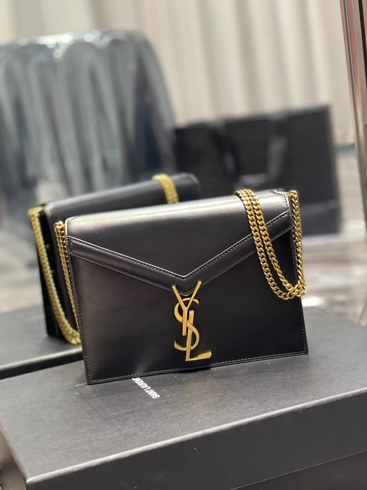 Saint Laurent Cassandra Medium Shoulder Bag / Black Gold Hardware - Image 3