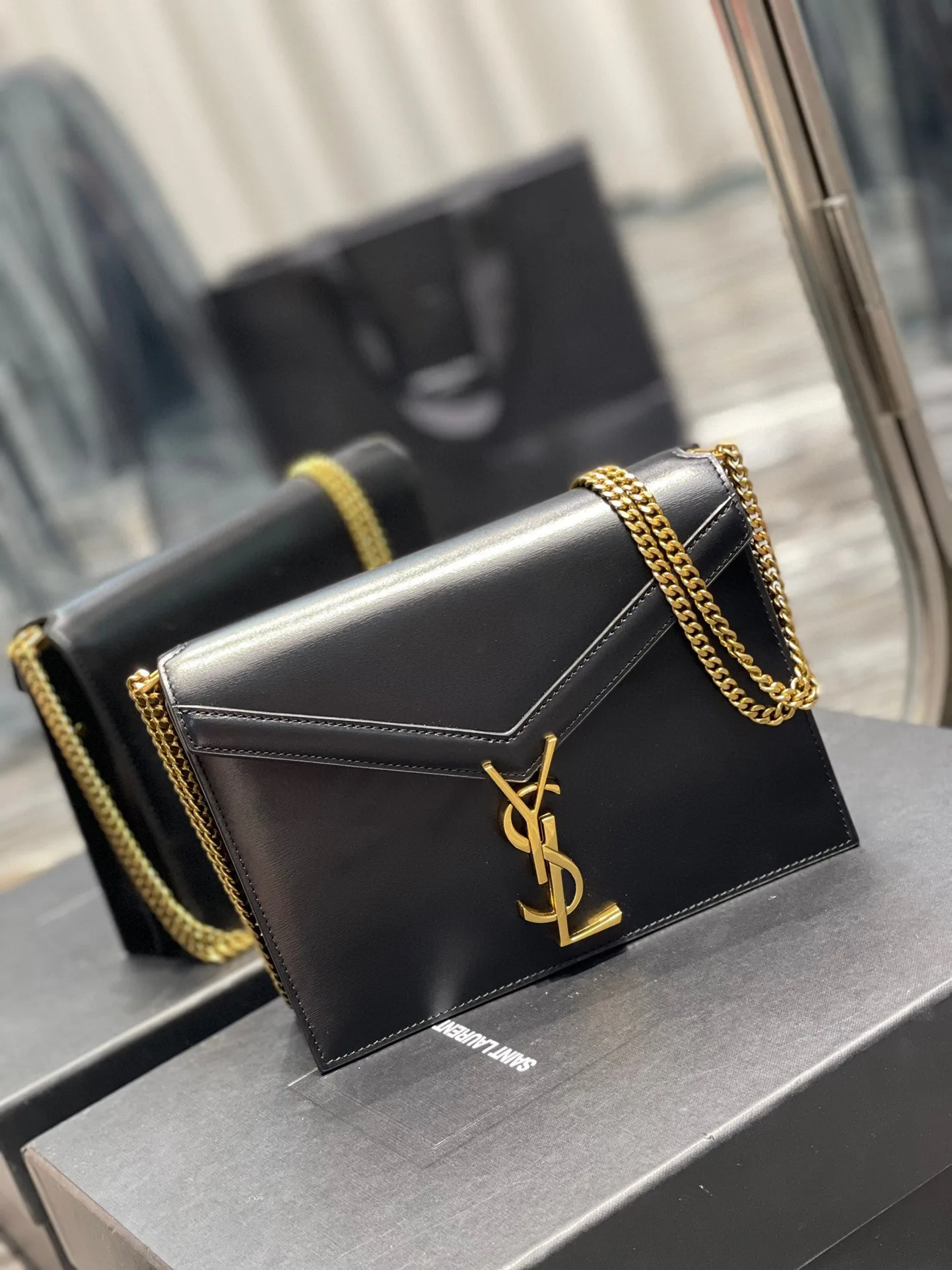 Saint Laurent Cassandra Medium Shoulder Bag / Black Gold Hardware - Image 4