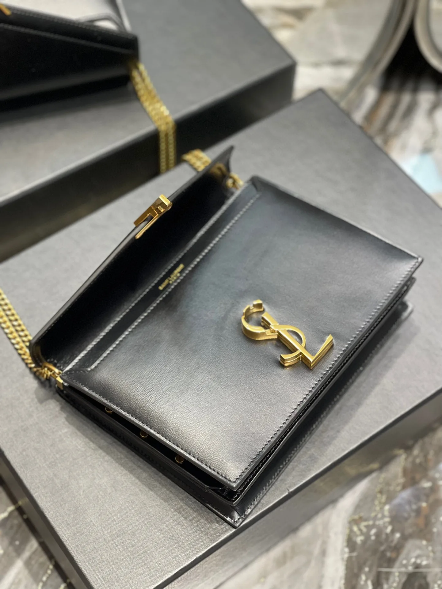 Saint Laurent Cassandra Medium Shoulder Bag / Black Gold Hardware - Image 8