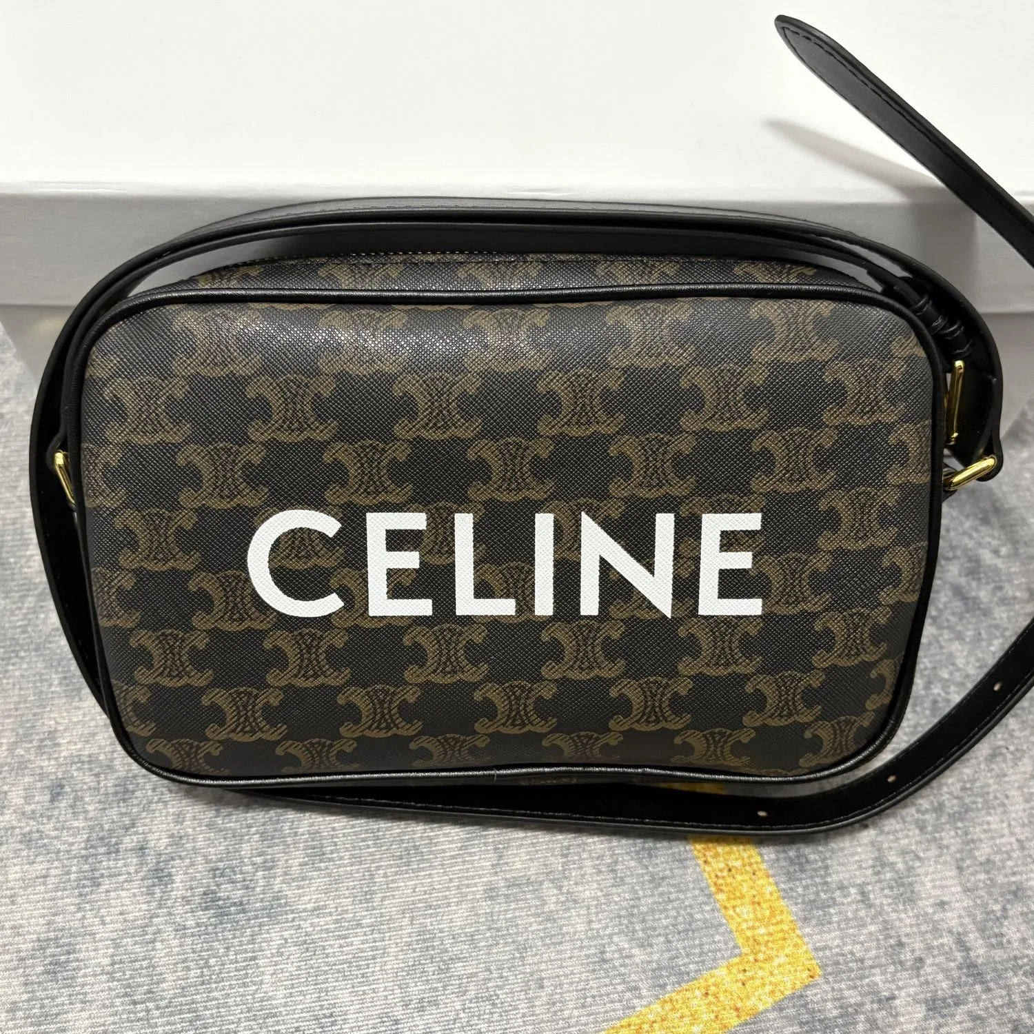 Alternative view of Celine Medium Messenger Bag Black / .38OG