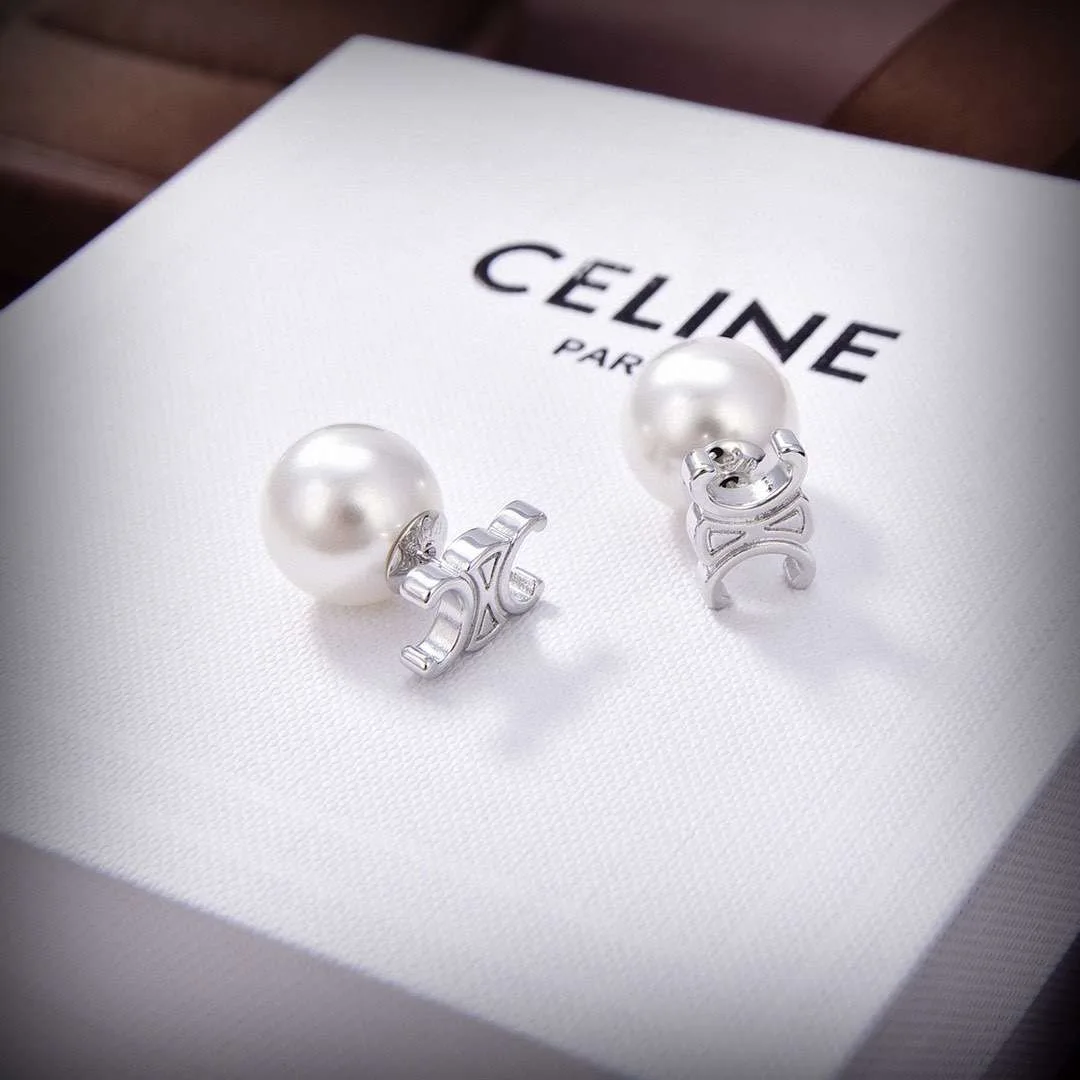 Celine Triomphe Pearl